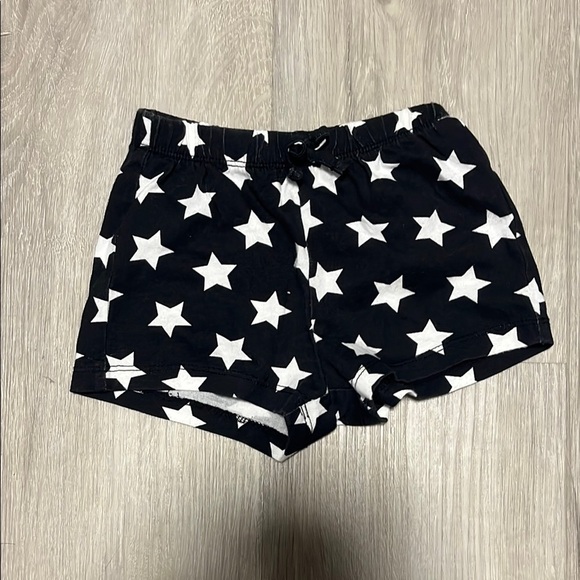 4/$30 Children’s Place Black and White Star Print Shorts size 12-18M - Picture 1 of 1